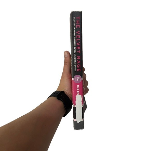 The Velvet Rage: Overcoming the Pain of Growing Up Gay in a Straight Man's World - Picture 3 of 6